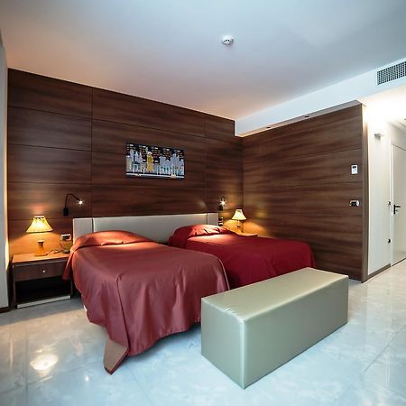 Family Center Hotel Atena Lucana Exterior foto